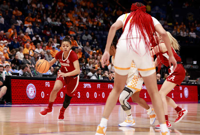 030422_WBB_AbramsMe_Tennessee_RC8119